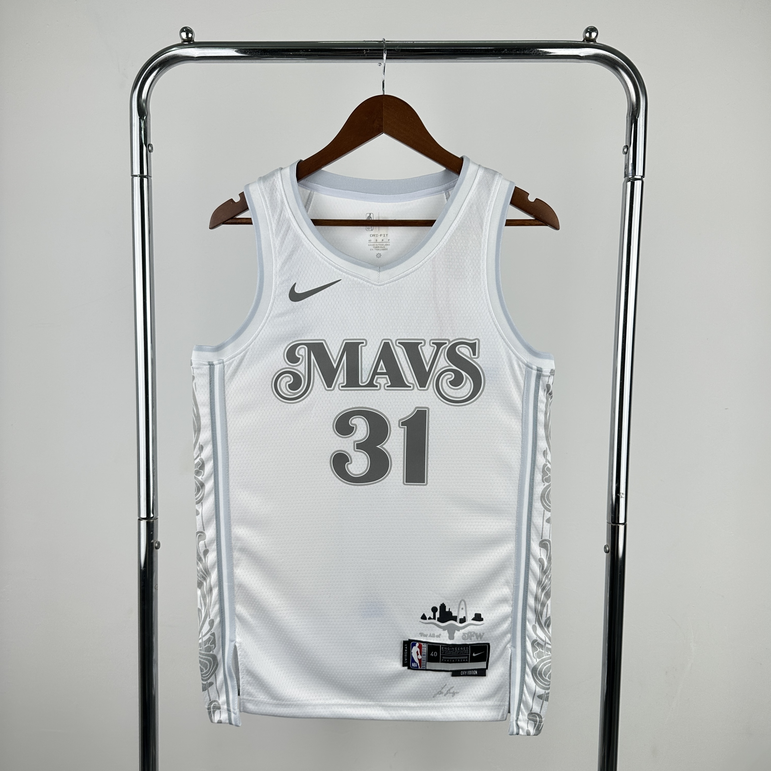 Temporada 25 Mavericks City Edición No. 31 Thompson